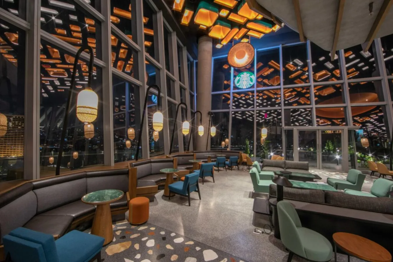 25 Strange Starbucks Stores Around the World 12 Unique Starbucks Stores Around the World: Bangkok, Thailand