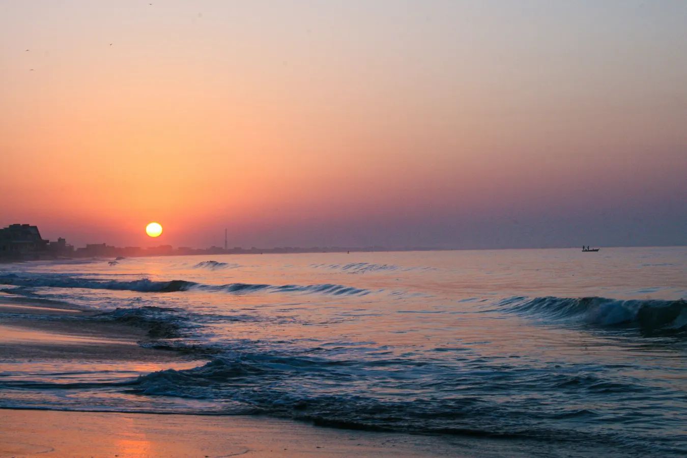 Top Places In Karachi To Visit With Family 2 Most Visit Places In Karachi-Tourist places in Karachi: Clifton Beach